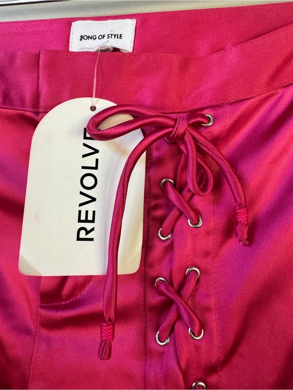 NWT Song of Style Ewan Fuchsia Pink Satin Lace-Up Front Grommet cropped Pants XS - Picture 9 of 9